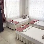 Konukevi Santosa 3*