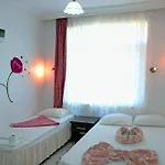Santosa Penzion Kaş