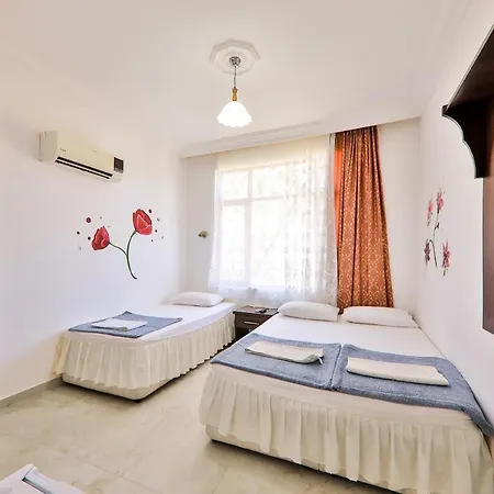 Santosa 3* קס