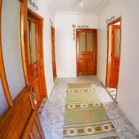 Santosa 3*